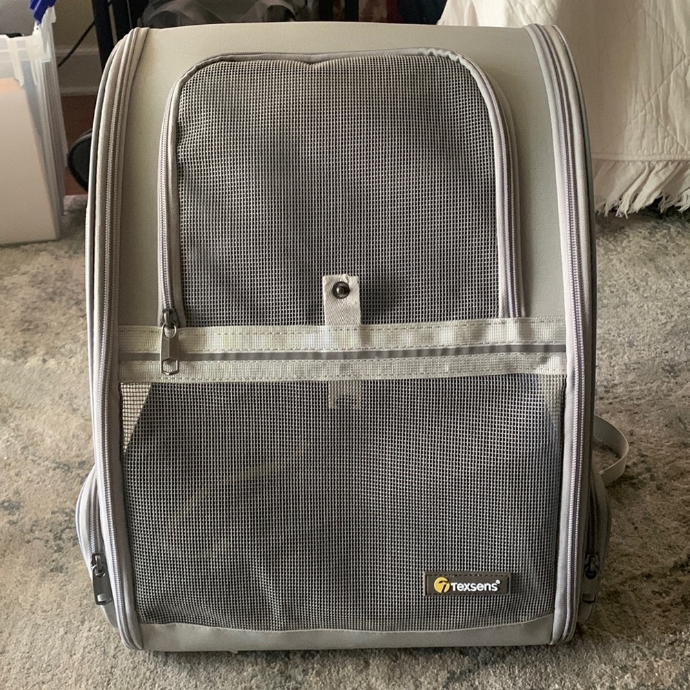 Cat carrier backpack